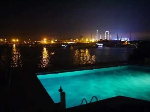 - Ile Des Pecheurs Apartment *